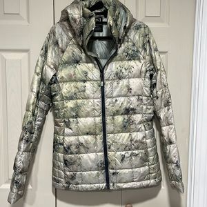 Burton/AK - women’s lightweight jacket